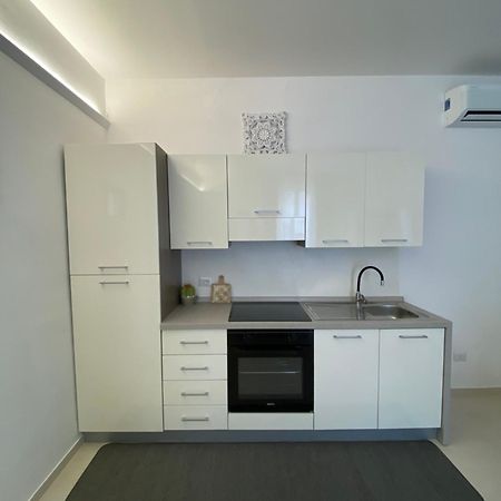 Le Buguse Suite Apartment Лече Екстериор снимка