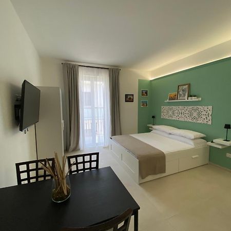 Le Buguse Suite Apartment Лече Екстериор снимка
