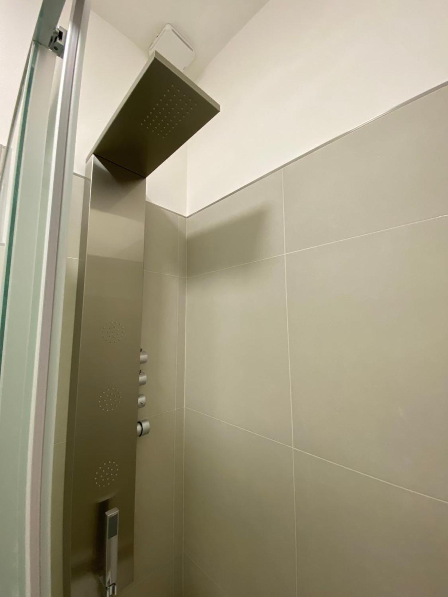 Le Buguse Suite Apartment Лече Екстериор снимка