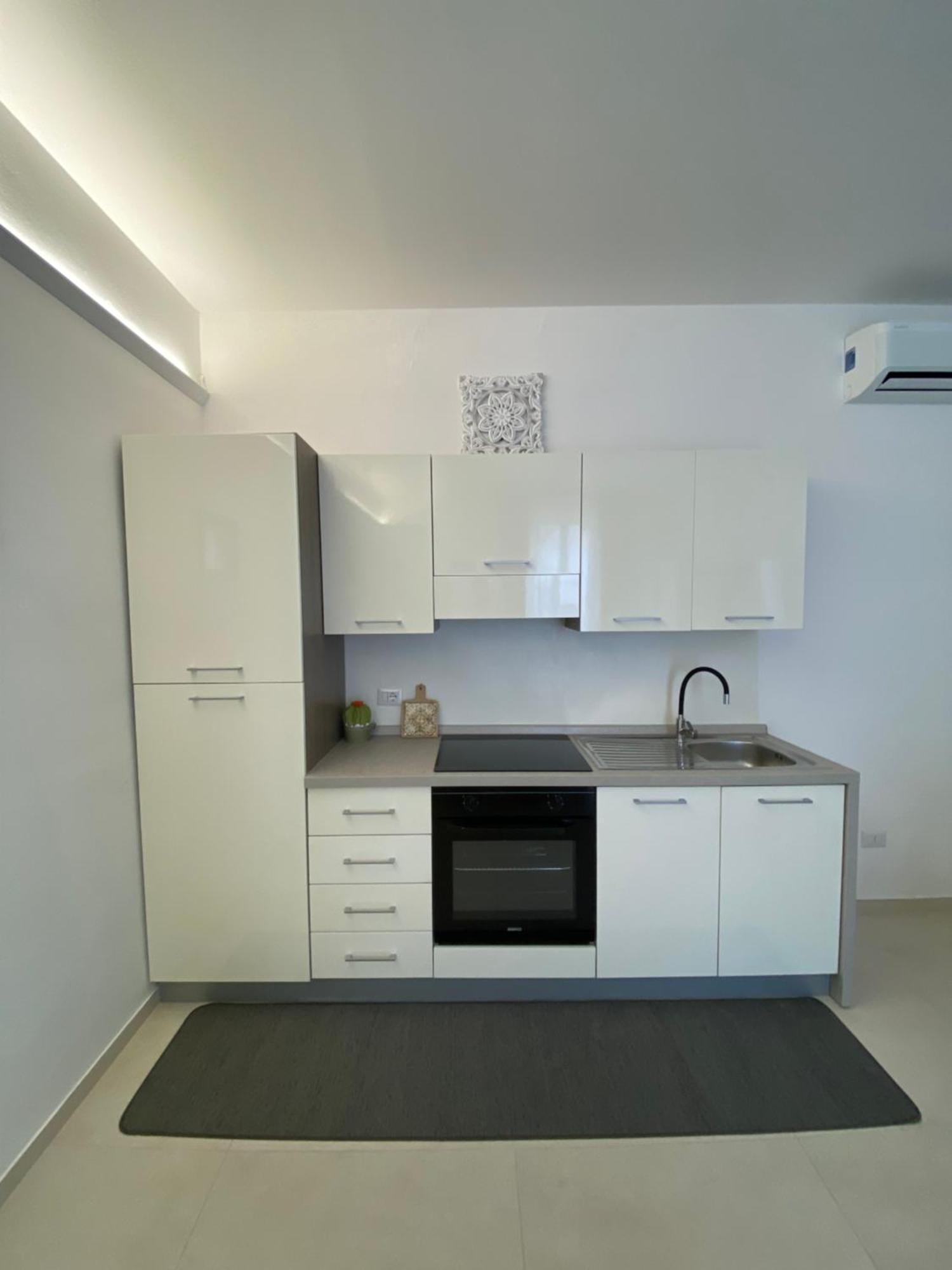 Le Buguse Suite Apartment Лече Екстериор снимка