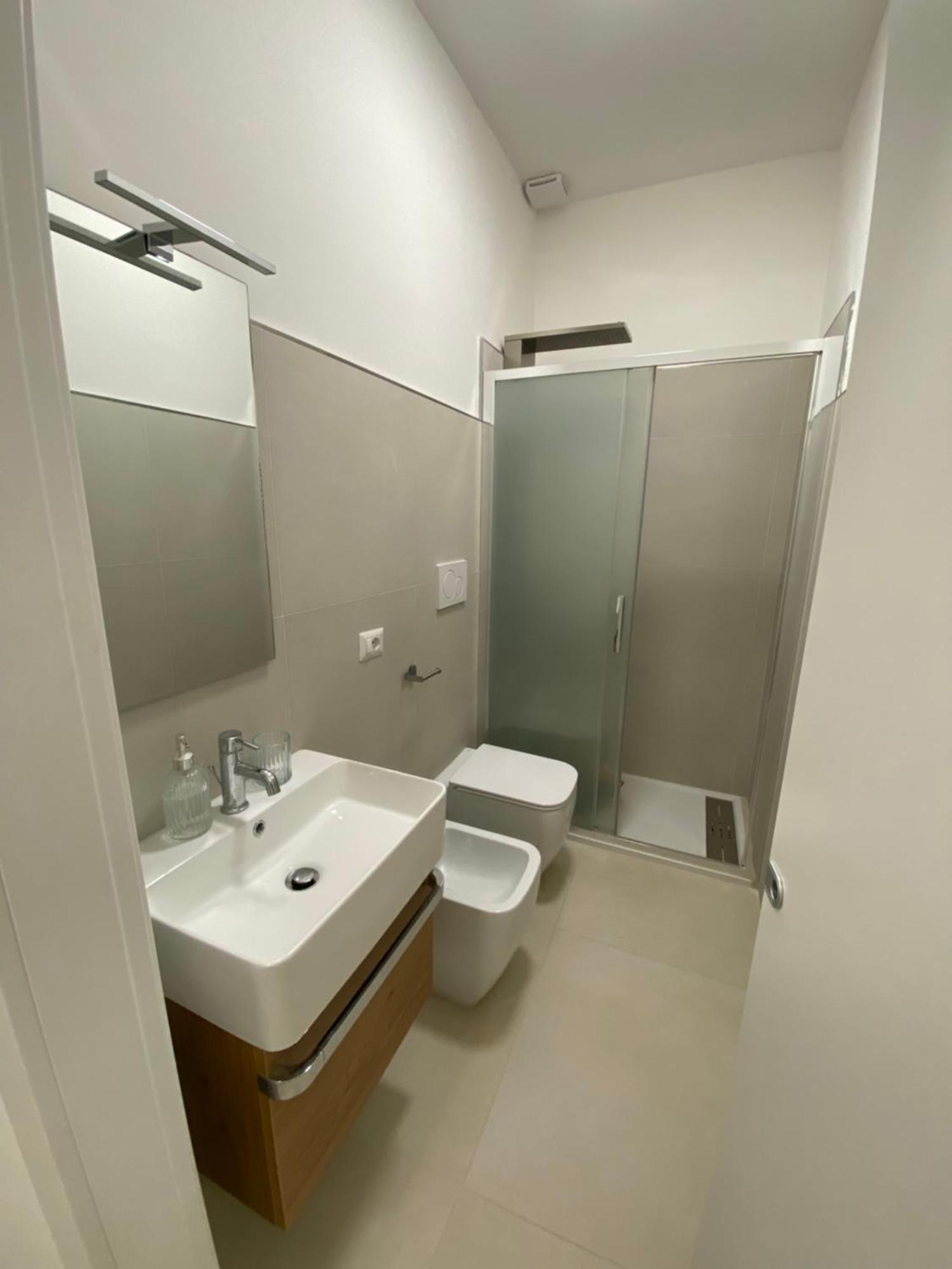 Le Buguse Suite Apartment Лече Екстериор снимка